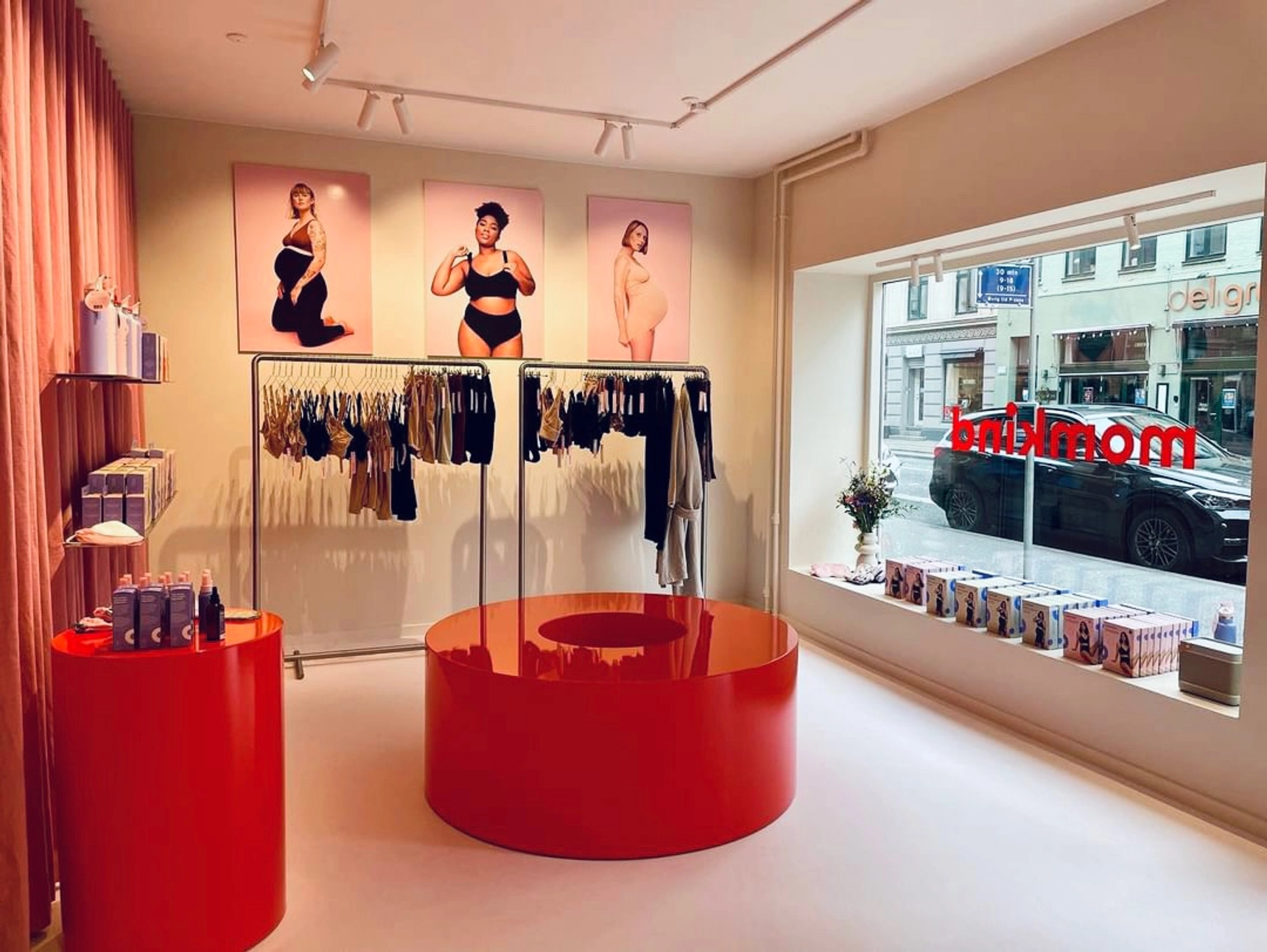 Momkind store opening